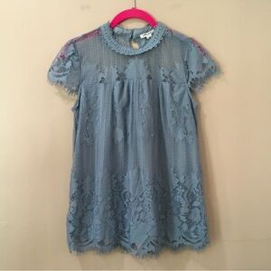 ULTRA PINK Tops Lace Lined Crew Neck Cap Sleeve Blue Size Small